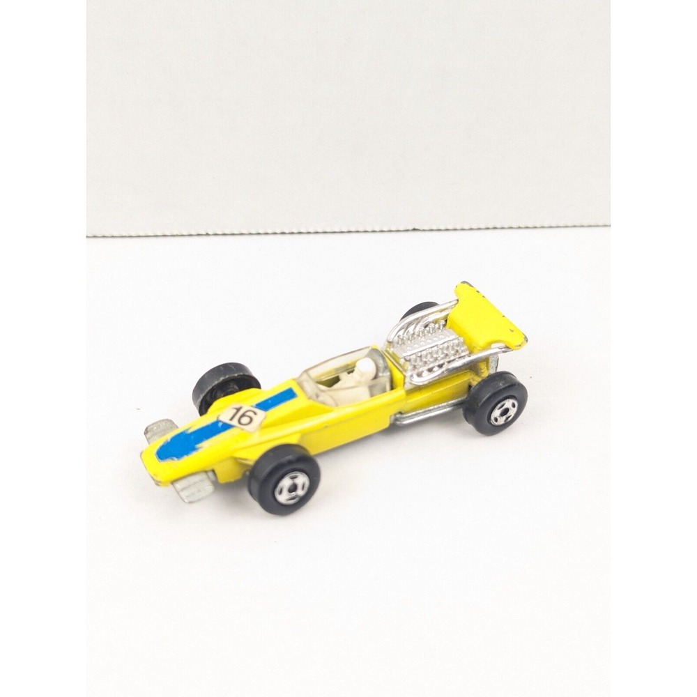 Matchbox Superfast 34 Formula 1 Racer - Yellow w/ Ultra Rare #16 Hood Label